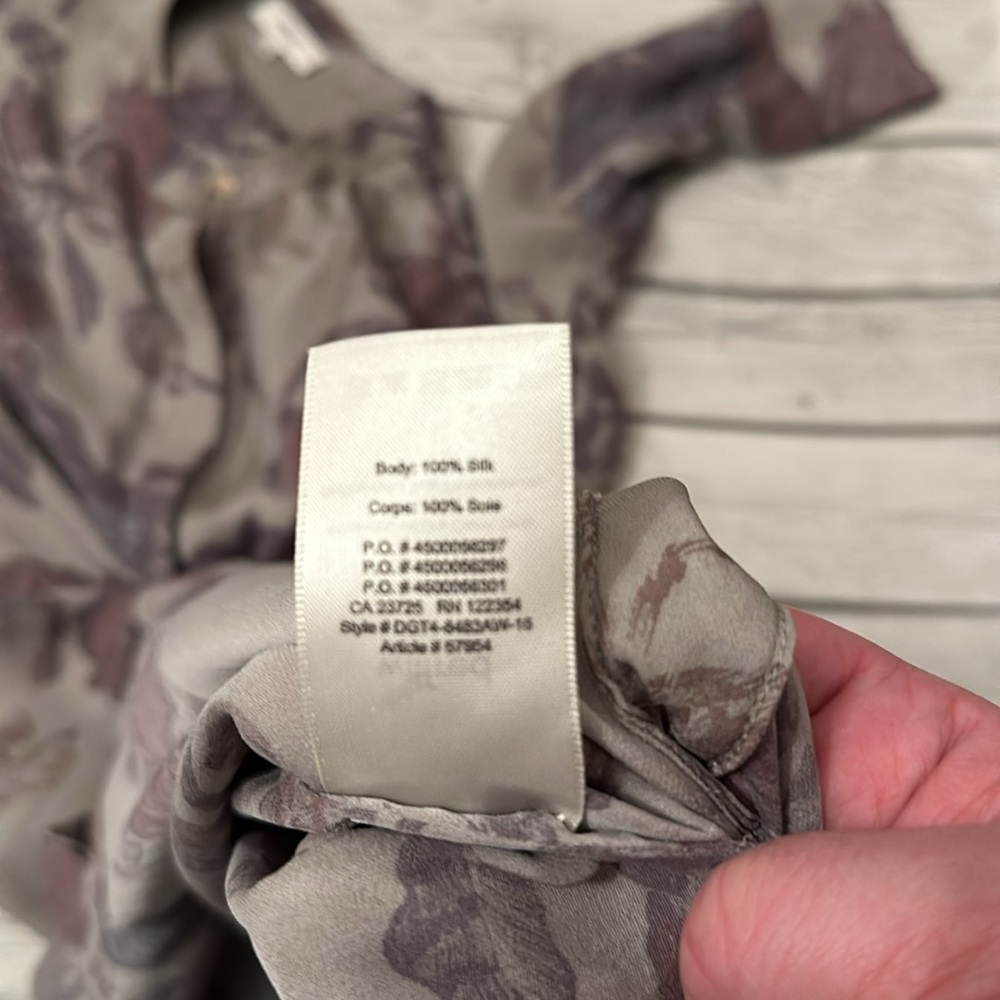 Wilfred (Aritzia) Light Grey Bossut Floral Silk Dress Size Small - Picture 8 of 9